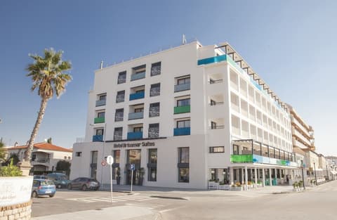 Hotel Brisamar Suites