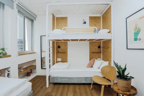 Domus Metro Hotel, Room