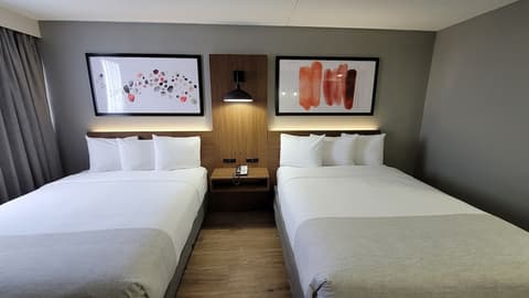 Hawthorn Extended Stay by Wyndham Wichita Airport, Room