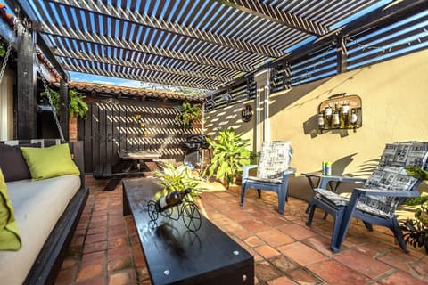 Apartment With Charming Patio+ BBQ Near Beach! Util's, Miscellaneous