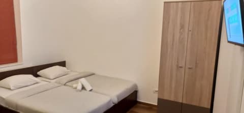 Central Accomodation PIATA ROMANA