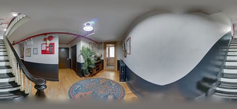 Lamartine Chelsea – Hostel, Interior entrance