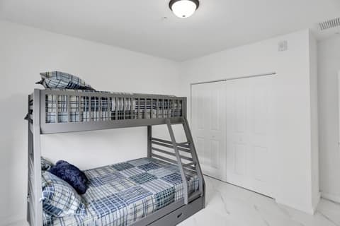 Renzzi Wynwood Apartments