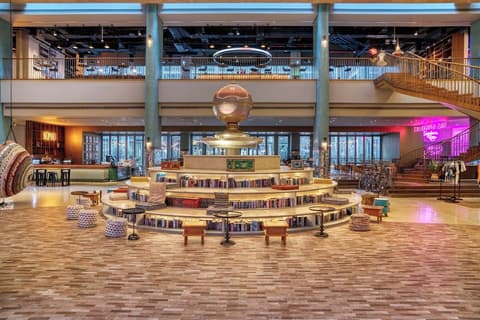 25hours Hotel Dubai One Central, Lobby