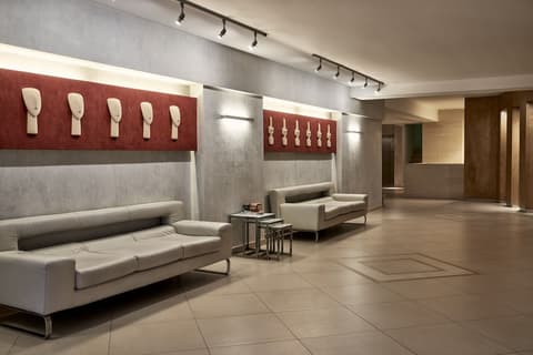 Oxygen Favie, Reception