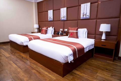 M Apartments & Hotel, Room