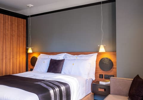 3 Pines Design Living, Room