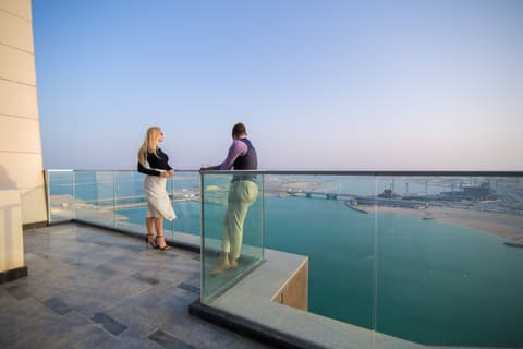 WATERFRONT HOTEL  APARTMENT