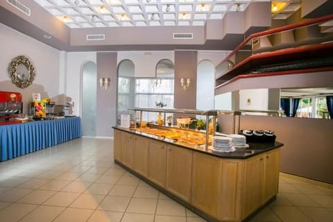 Happy Days Hotel