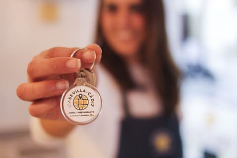 Hotel Restaurante Vía Sevilla - Cádiz by MA 22 Puntos