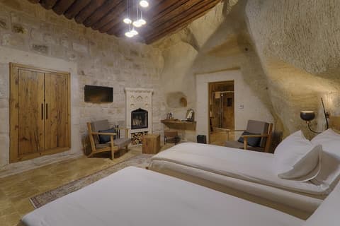 Solem Cave Suites, Room