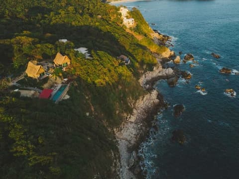 Casa A´more, Exterior