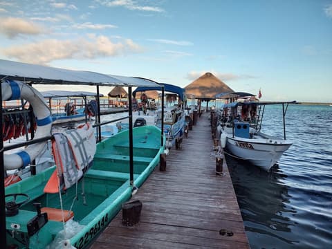Papitos Bacalar Hotel and Marina