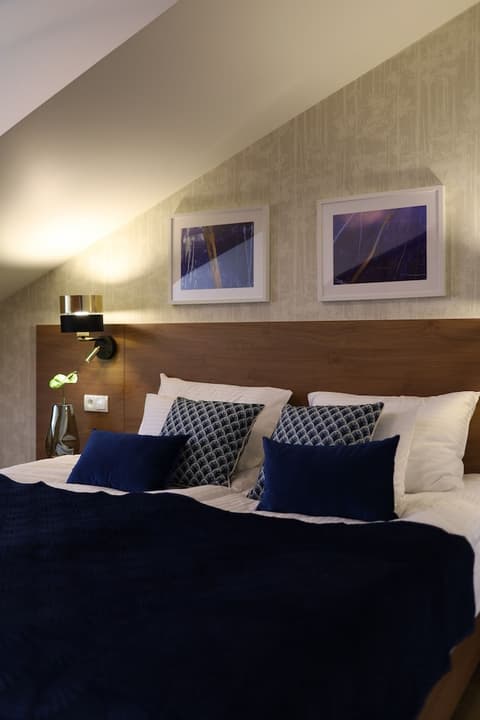 Portal House Apartments, Room