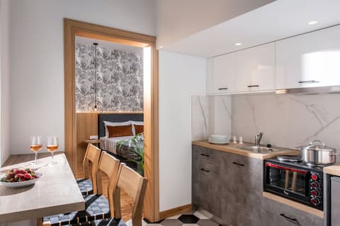 Kipos Boutique Suites