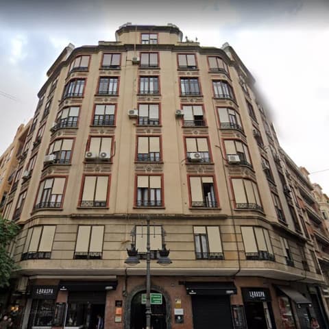 Concept Rooms, Front of property