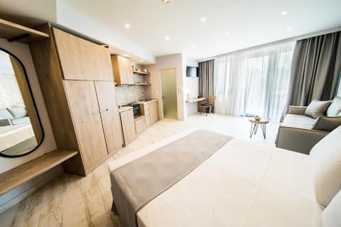 Kali Thea Suites, Room