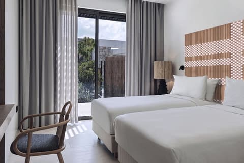 W Costa Navarino, Room