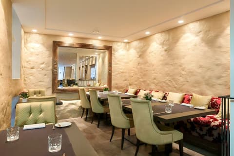 Rixwell Collection Savoy Boutique Hotel, Bar (on property)