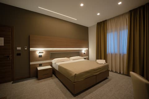 Building Hotel