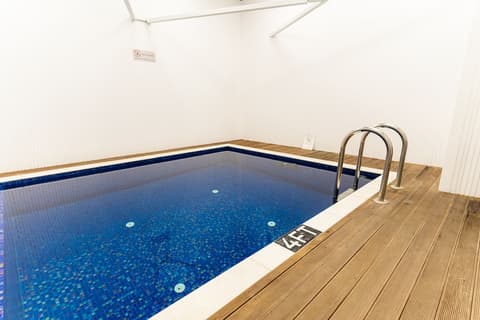 Mercure Baku City, Pool