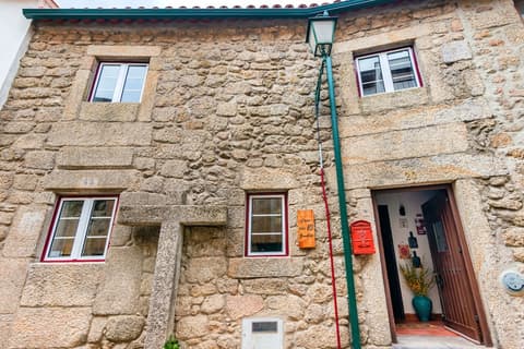 Casa das 10 Janelas at Monsanto, Front of property