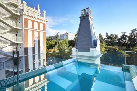 The Social Hub Madrid 4 star, Outdoor pool