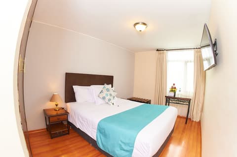 Los Tambos - Colonial, Room