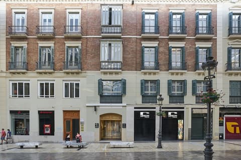 Hotel Vincci Larios Diez, Front of property