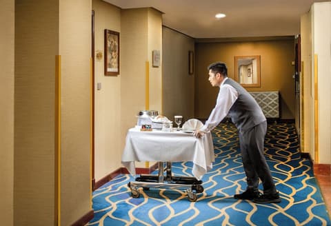 Millennium Al Aqeeq Hotel