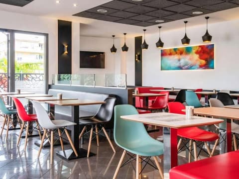 Hôtel Ibis Cannes Mouans Sartoux