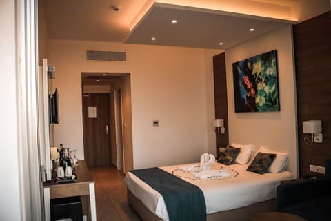 Gaia Sun N Blue Hotel