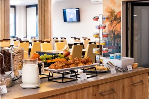 Boutique Hotel's Kwiska / Legnicka