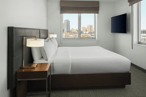 Element Harrison - Newark