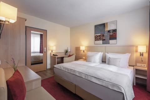 Garner Hotel Hamburg Wandsbek Marktplatz by IHG