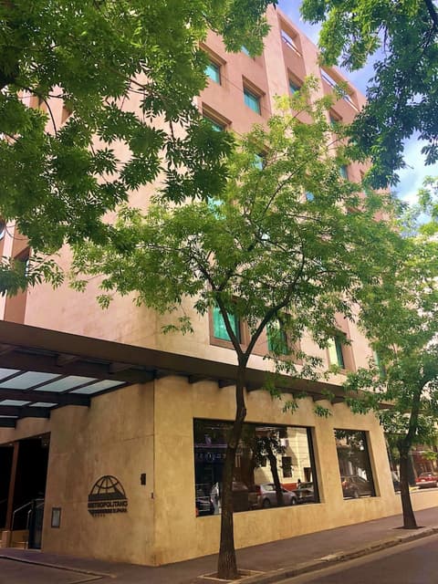 Hotel Metropolitano Supara