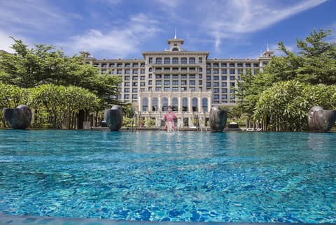 Hilton Haikou Meilan, Outdoor pool