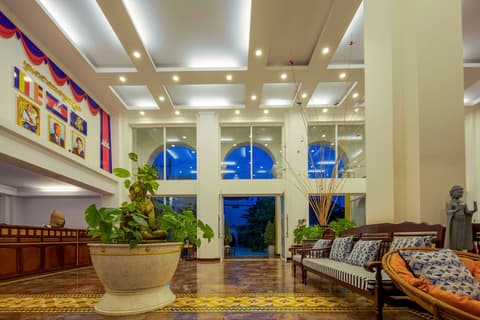 La Residence WatBo Hotel