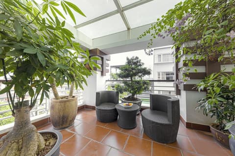 Chalcedony Grand Hotel, Terrace/patio