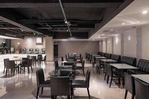 The Riverside Hotel Esthetics, Restaurant