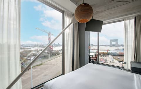 DoubleTree by Hilton Hotel Amsterdam - NDSM Wharf
