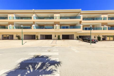 Lakeside Country Club