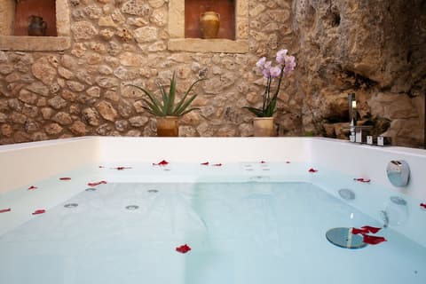 Naturalis Bio Resort & Spa