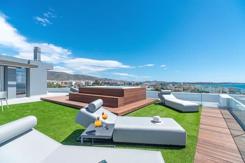 Glyfada Riviera Hotel, Terrace/patio