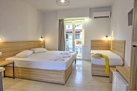 Club Zante Plaza, Room