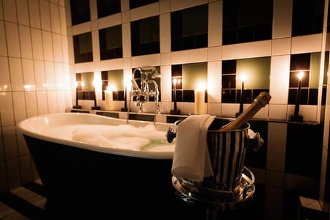 Malmaison Birmingham, Bathroom