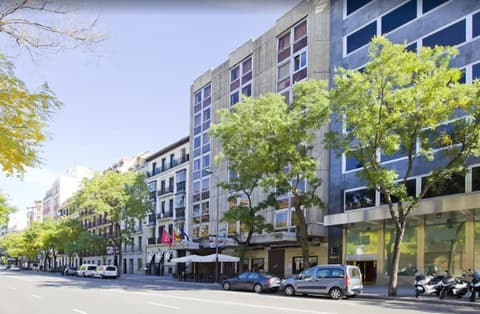 Boutique Urban Madrid Genova, Exterior