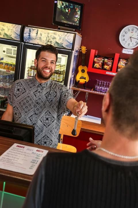 Le Montclair Montmartre by River - Hostel