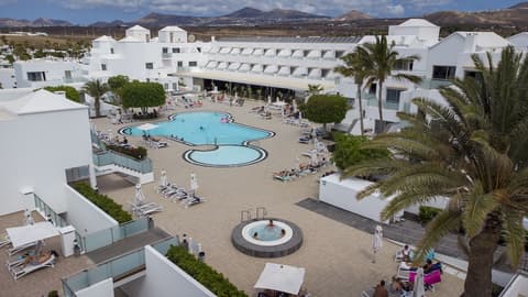 Hotel Lanzarote Village, Outdoor pool