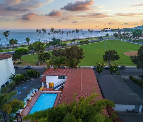 Blue Sands Inn, A Kirkwood Collection Hotel, Beach